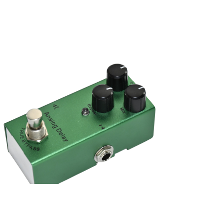 Pedal delay  compacto ideal para guitarristas principiantes. Modulación suave, envío rápido en Colombia y garantía local.